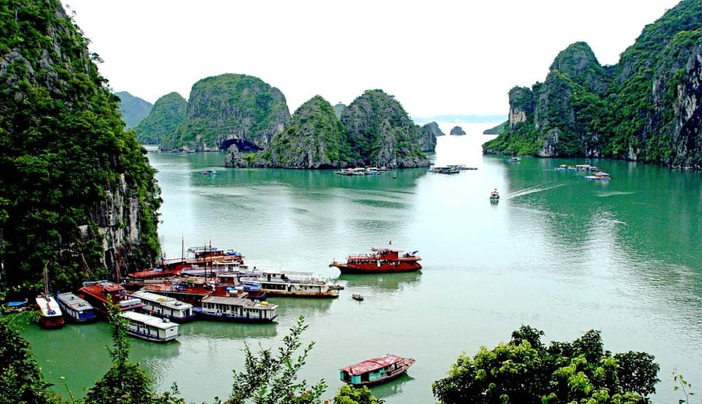 One day boat trip to Lan Ha and Ha Long Bay